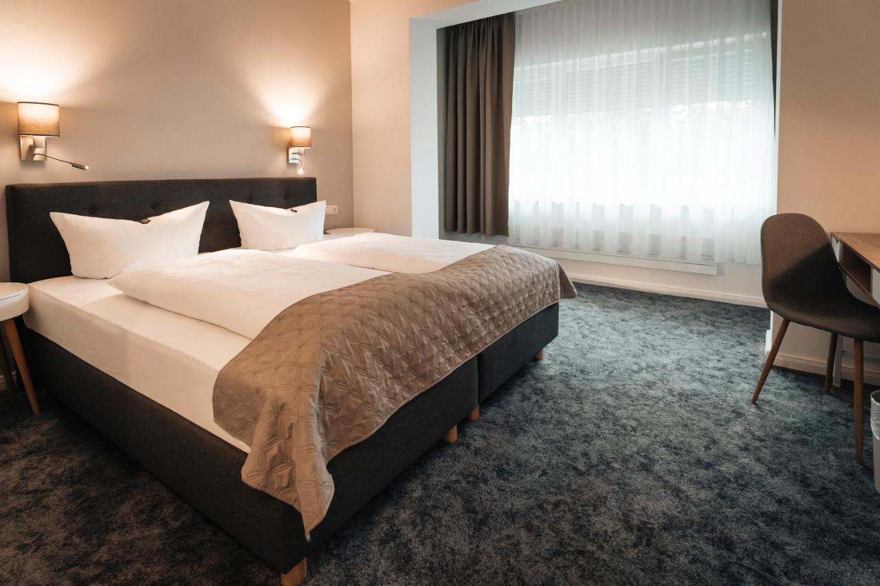 Hotel Freihof Am Roland Wedel Zewnętrze zdjęcie
