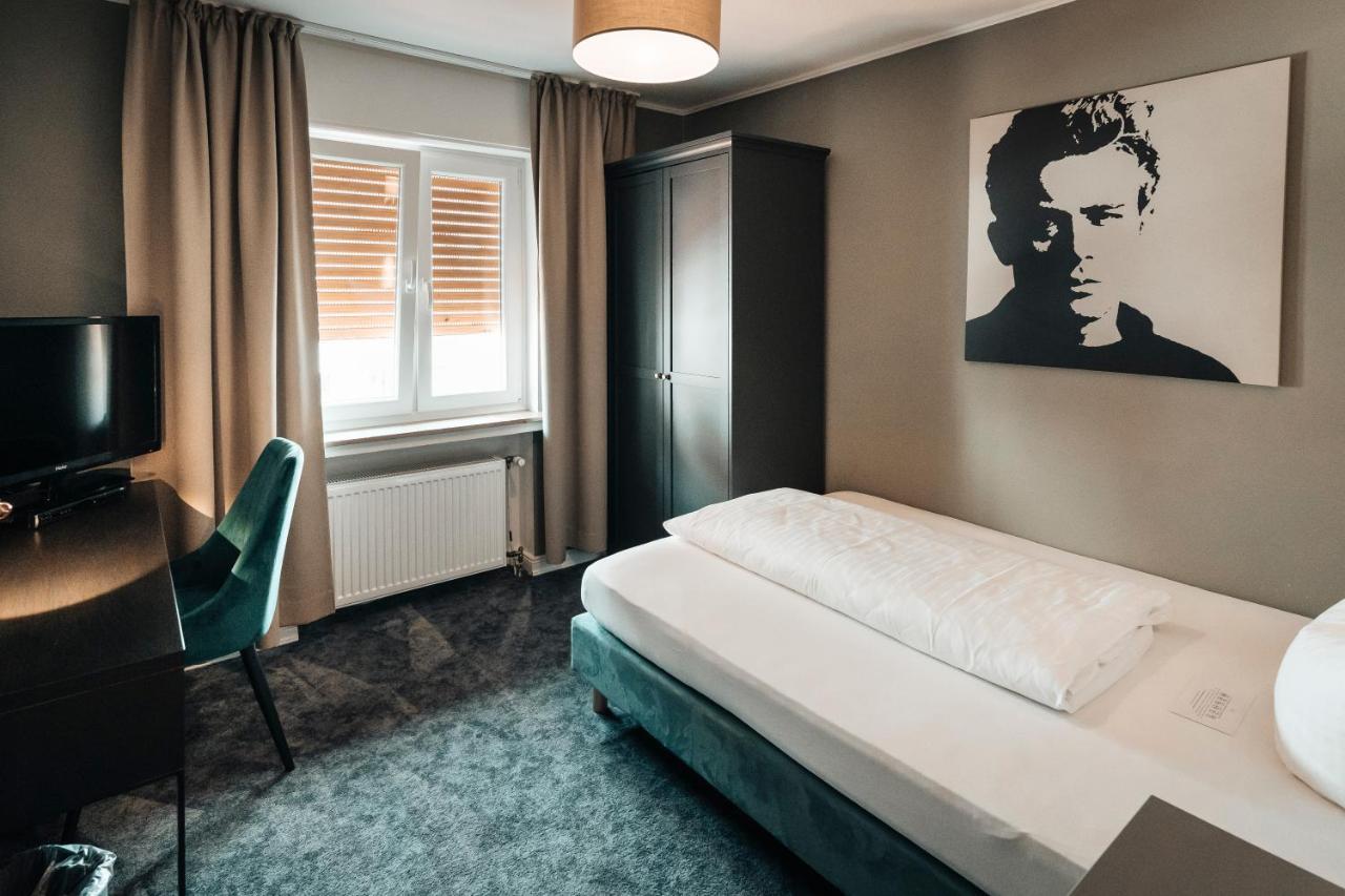 Hotel Freihof Am Roland Wedel Zewnętrze zdjęcie