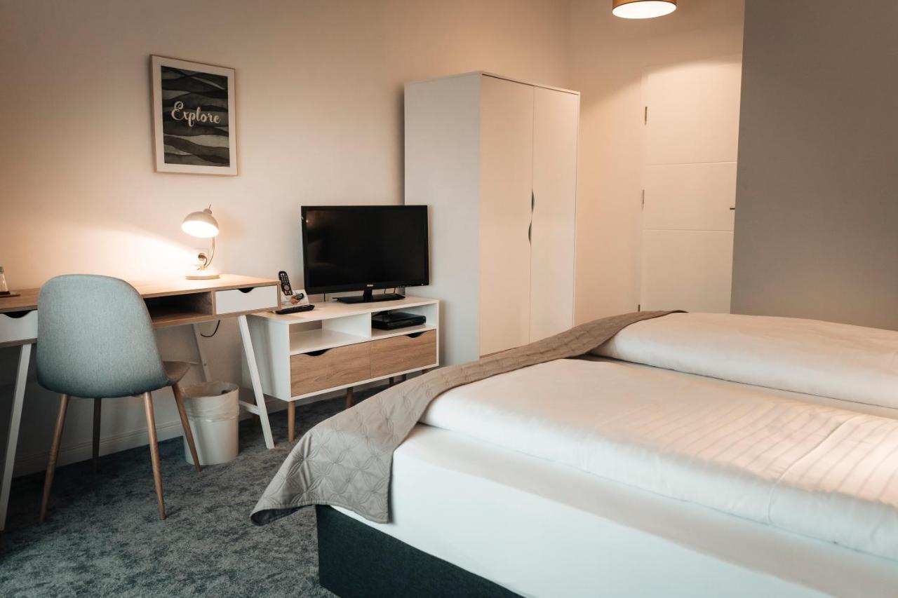Hotel Freihof Am Roland Wedel Zewnętrze zdjęcie