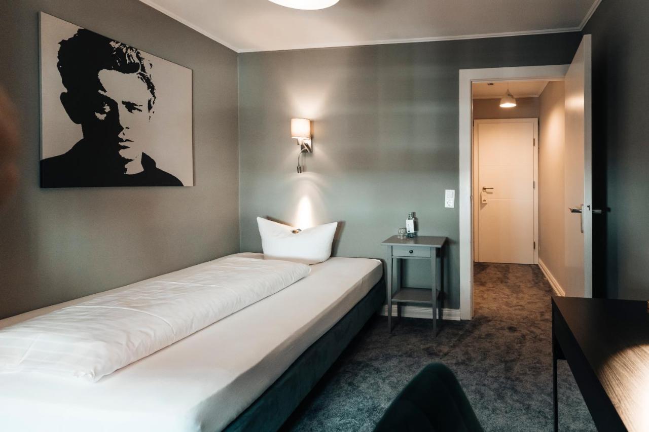 Hotel Freihof Am Roland Wedel Zewnętrze zdjęcie