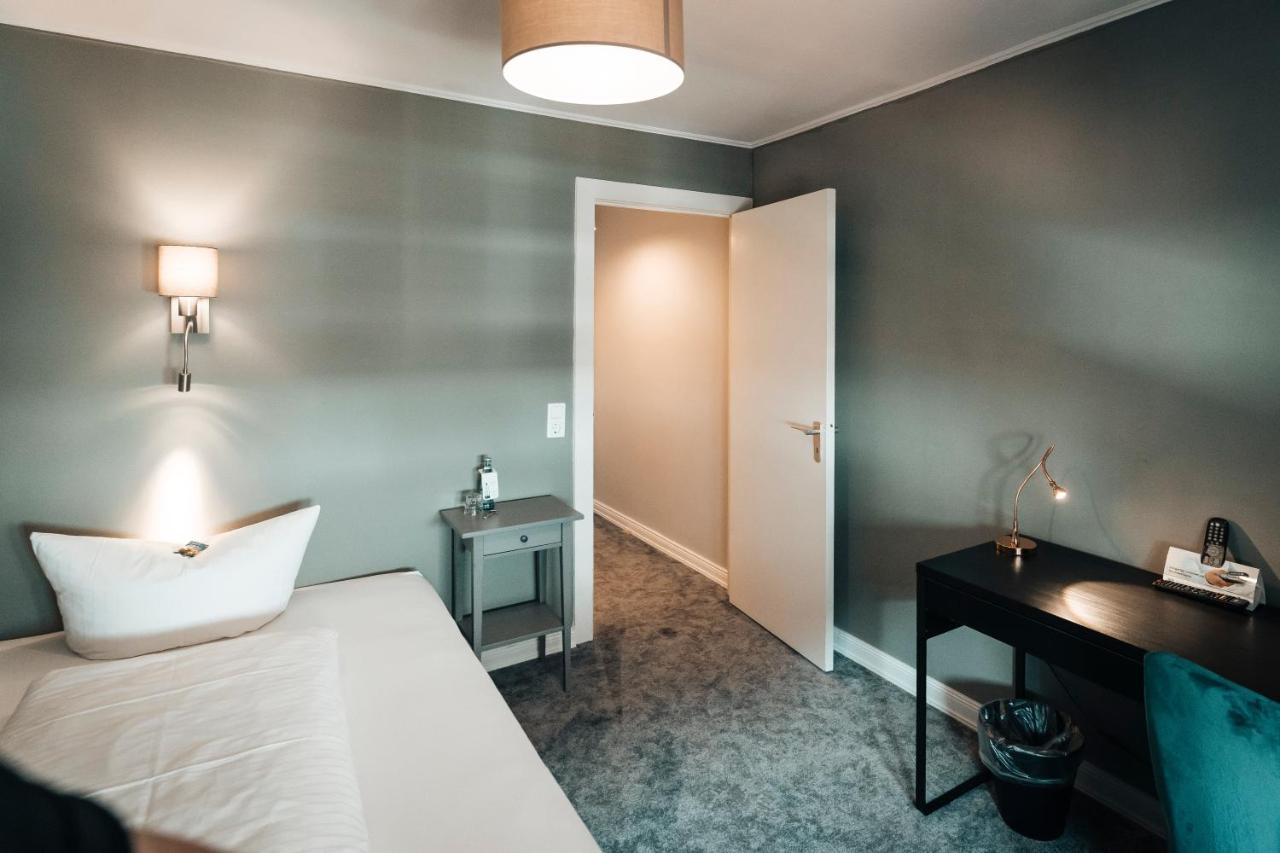 Hotel Freihof Am Roland Wedel Zewnętrze zdjęcie