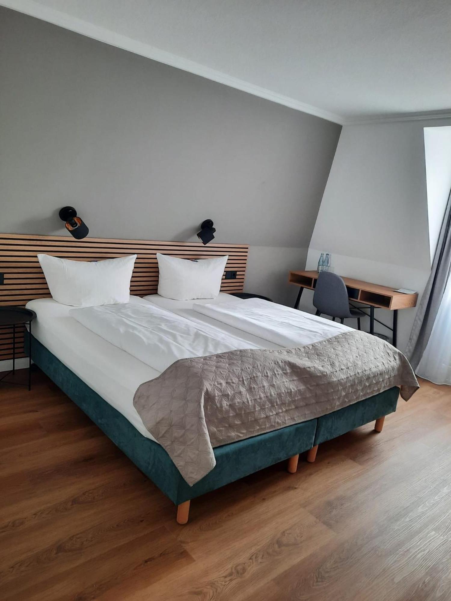 Hotel Freihof Am Roland Wedel Zewnętrze zdjęcie