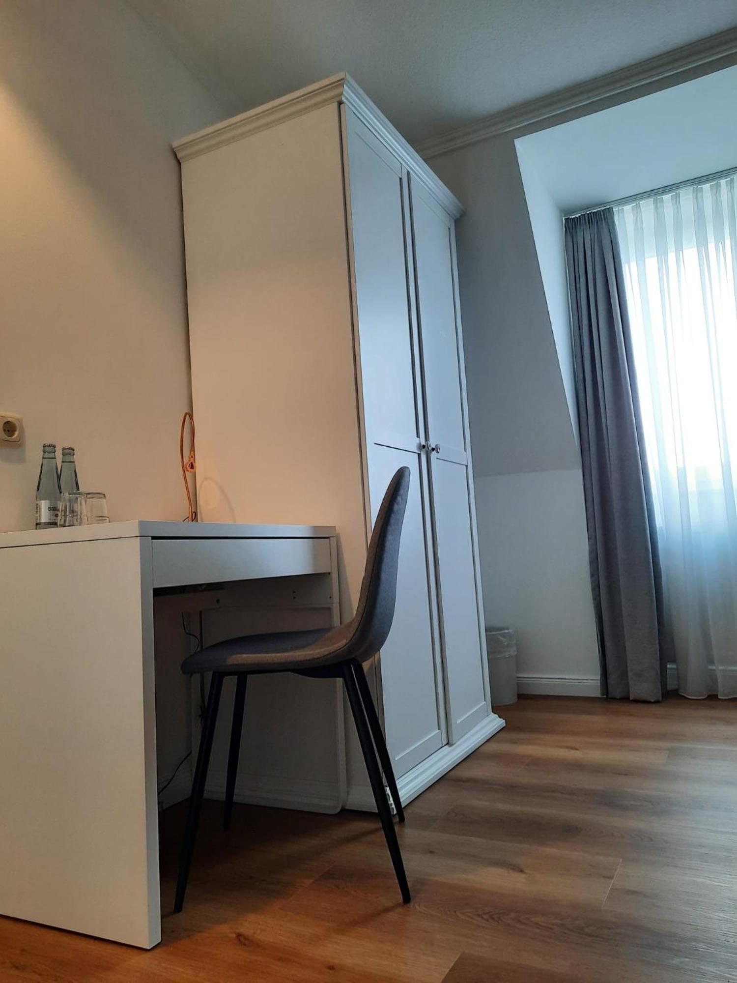 Hotel Freihof Am Roland Wedel Zewnętrze zdjęcie
