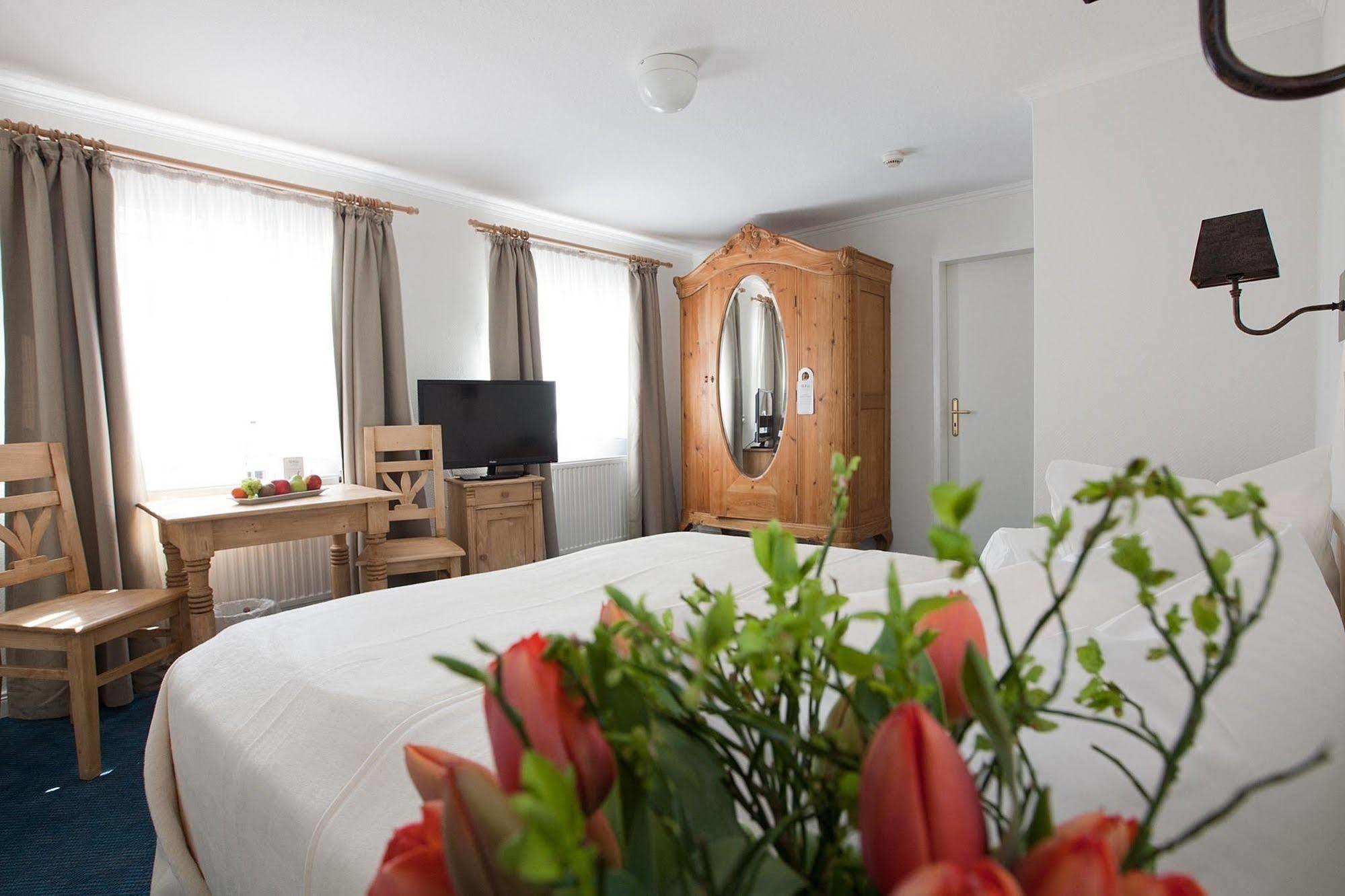 Hotel Freihof Am Roland Wedel Zewnętrze zdjęcie